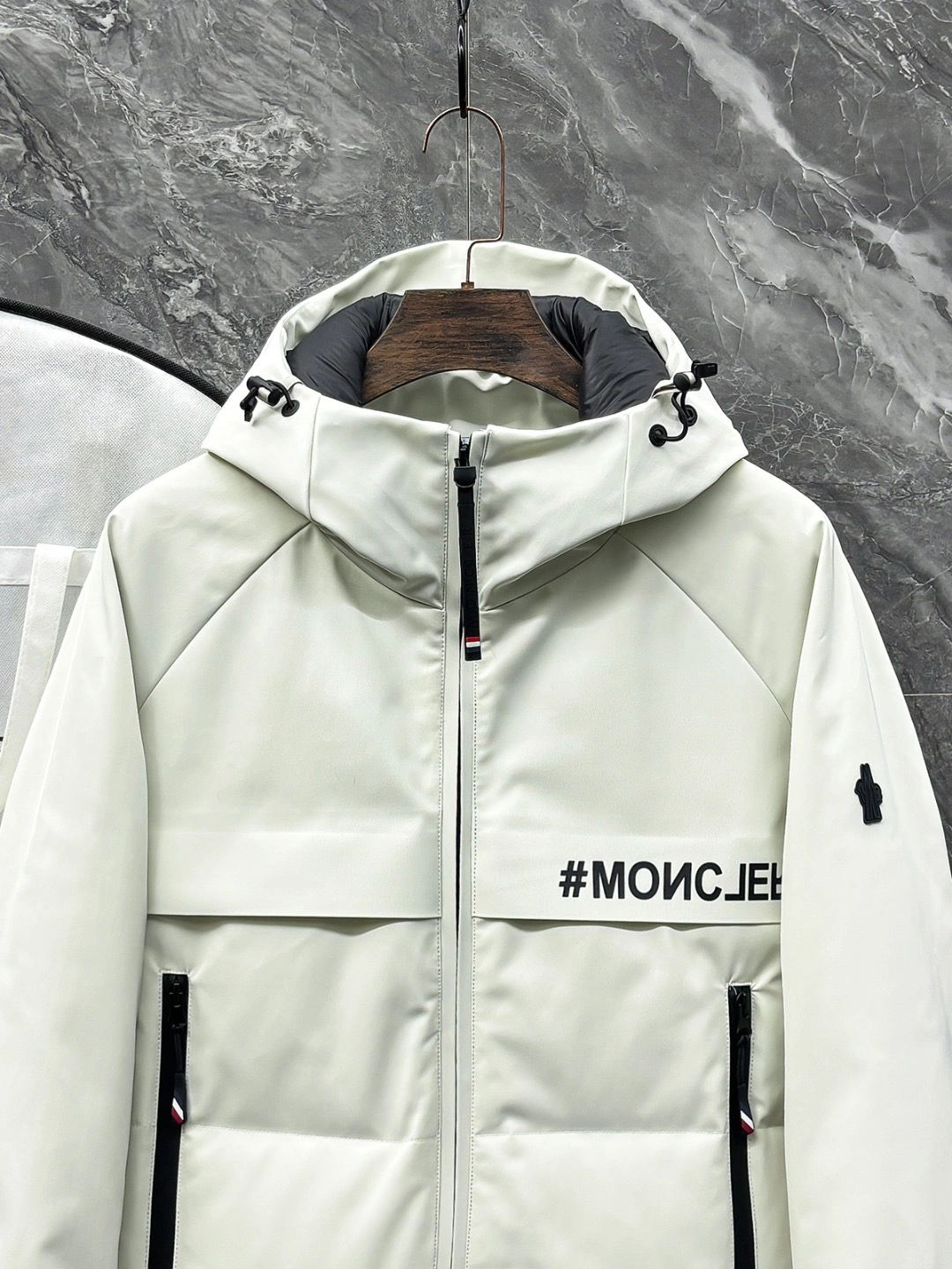wg.luxury-- 7o9385r Down jacket goose down Gore-tex尼龙纤维面料 2colour item:E-F290J2223-2H